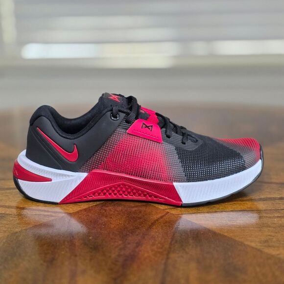 Nike Metcon 10 Bred Banned Gym Training Shoes Black Red HJ1875-001 Men's 7 New - Picture 9 of 16